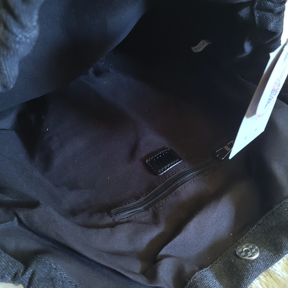 MW {Most Wanted} Canvas Floral💐 Skull💀 Shoulder Bag👜 - NWT - Picture 13 of 16